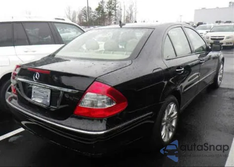 2009 Mercedes-Benz E350 z USA, uszkodzony, nr VIN WDBUF56X59B360740